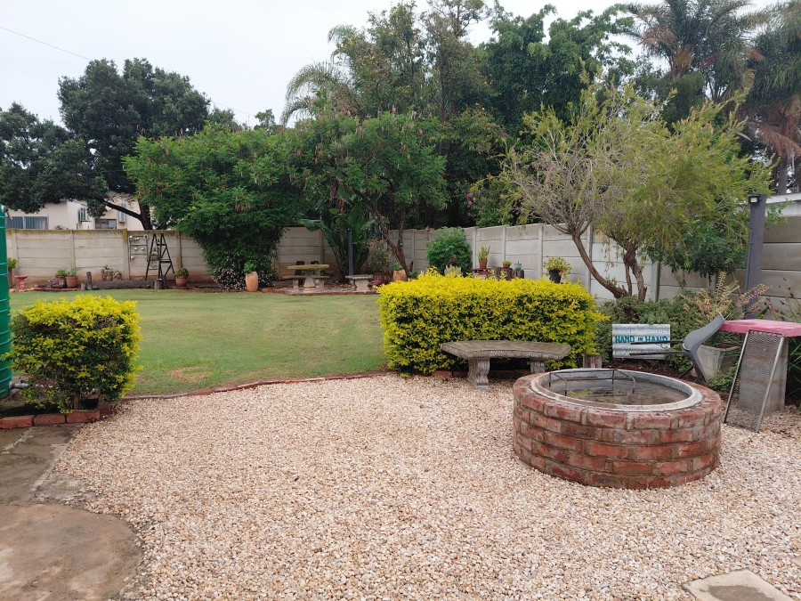 3 Bedroom Property for Sale in Bothasrus Eastern Cape